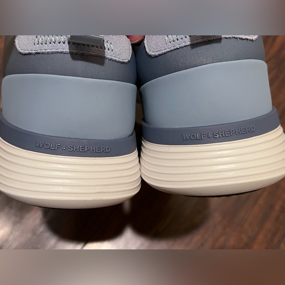 Wolf and Shepherd Crossover Victory Trainer shoes - Picture 6 of 8